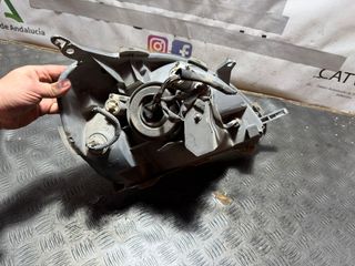 Faro Izquierdo Toyota Yaris 2005