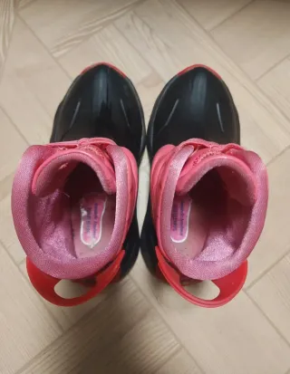 Stivali da neve Jordan rosa e neri da bambina