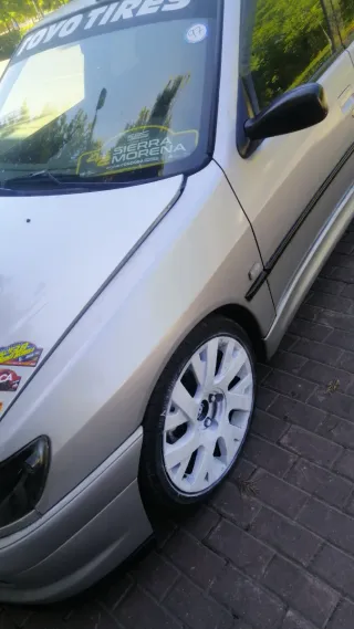 Llantas Citroen C4 VTS con neumáticos