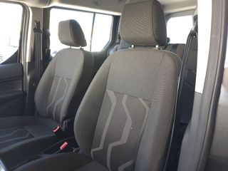 Ford Tourneo Connect Titanium Powershift