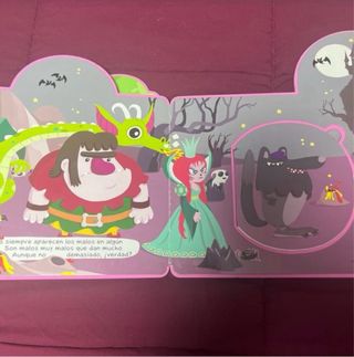 Cuentos: 4 mini-libros en el interior