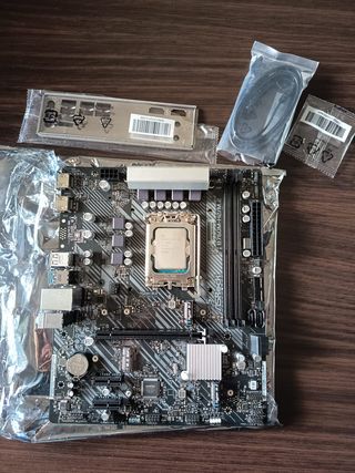 Conjunto placa ASRock B760M DDR5 + i5-12600Kf
