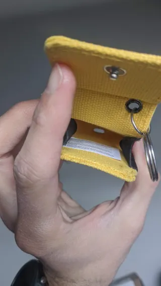 Monedero/Llavero Pull&Bear Amarillo Nuevo