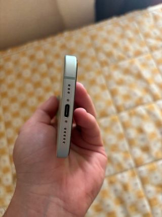 iPhone 15 Verde/Blanco