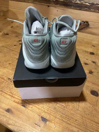 Nike GT Hustle 3 Talla 46 Nuevas