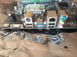 Conjunto placa MSI H610M i3-12100f intel 16GB Ram