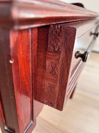 Dos cabeceros y mesitas de noche madera