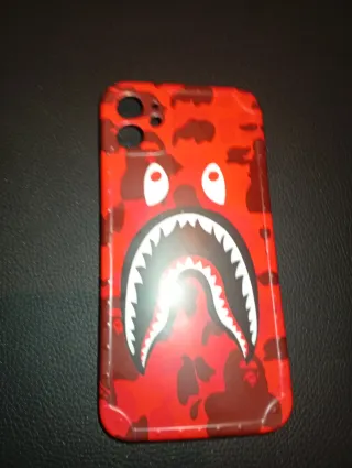 Funda BAPE iPhone 11 Camuflaje Tiburón Rojo