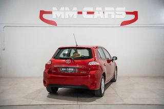 Toyota Auris 2010