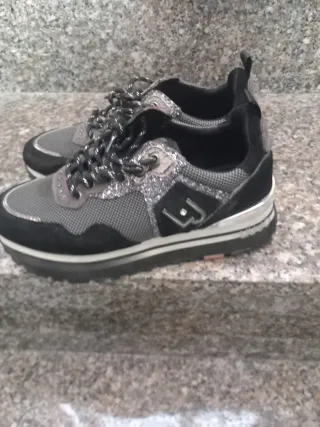 Scarpe Liu Jo nere e argento vest.n38.