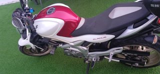 Suzuki Gladius 650 2009