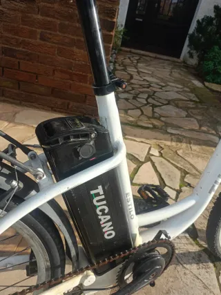 Bicicleta Eléctrica Tucano Blanca