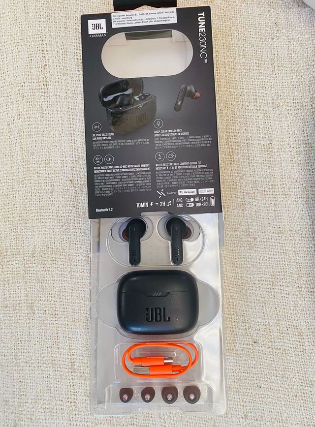 Auriculares Inalámbricos JBL Tune 230 NC TWS