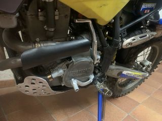 Moto Husaberg 450 FE.