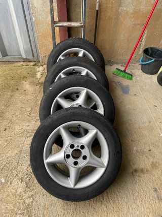 Llantas Mangels 15” 5 tornillos y neumaticos