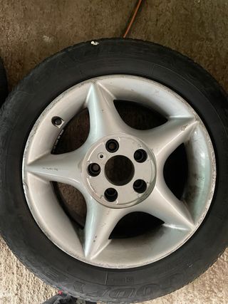 Llantas Mangels 15” 5 tornillos y neumaticos