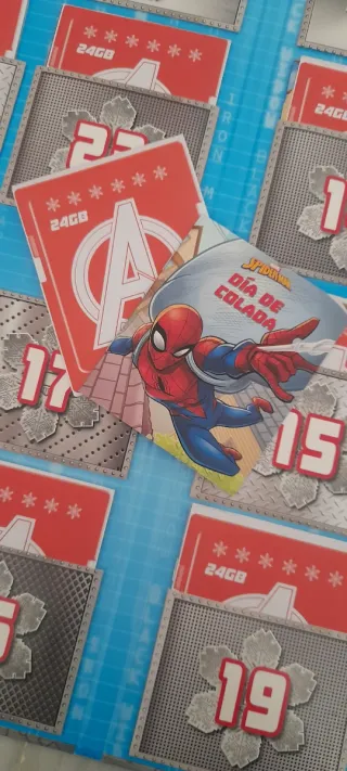 Marvel. Calendario de adviento (24 cuentos). NUEVO