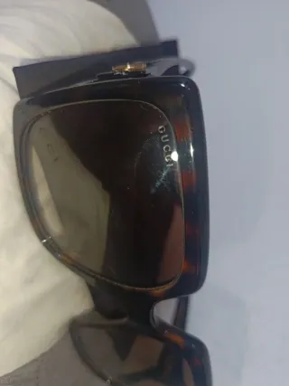 Gafas de sol Gucci marrones y negras