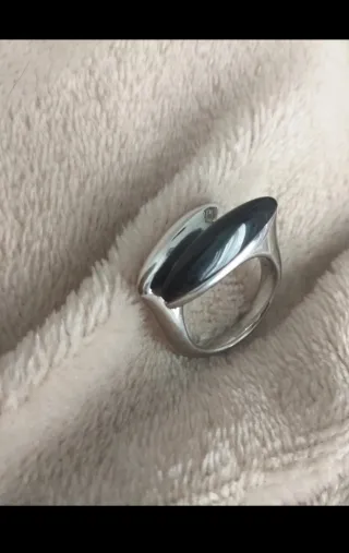 Anillo Fossil Negro y Plateado