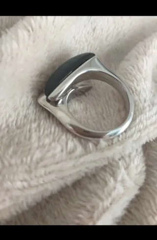 Anillo Fossil Negro y Plateado