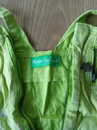 Mono falda niña verde