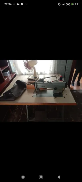 Máquina de coser Alfa