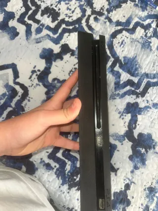 Consola Sony PS4 Negra