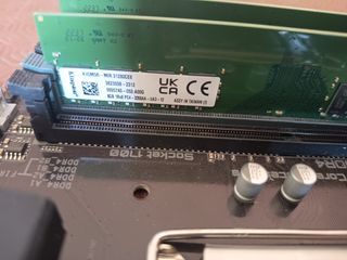 Placa Gigabyte B760 Gaming X + i5-12600Kf + 16Gb