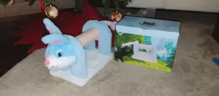 Arranhador de gato completamente novo.