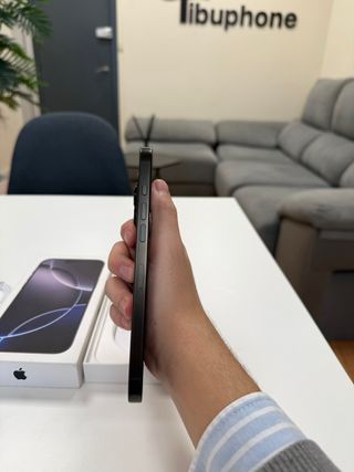 iPhone 16 Pro Max NUOVO