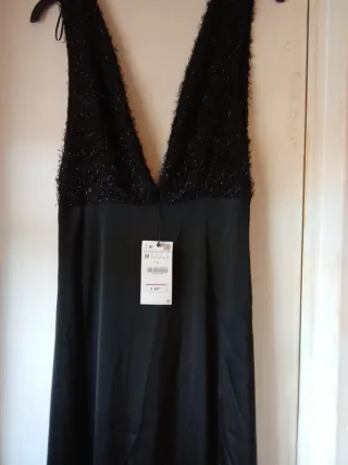 Vestido Zara fiesta raso negro Talla M