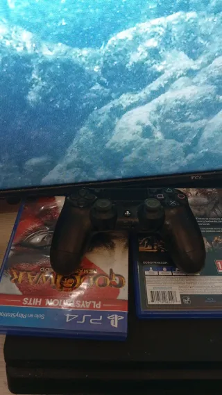 PS4 Negra + 2 Juegos + Mando funciona perfectament