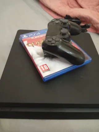 PS4 Negra + 2 Juegos + Mando funciona perfectament