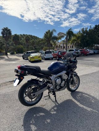 Yamaha FZ 600cc S2, Fazer 72 KW / 98 CV (Sport)