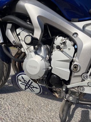 Yamaha FZ 600cc S2, Fazer 72 KW / 98 CV (Sport)