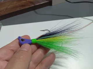 Jig de pesca Bucktail Banana 21g