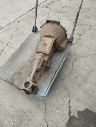 Caja de cambios Ford Sierra 83BB 7505 AA