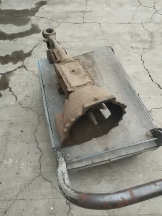 Caja de cambios Ford Sierra 83BB 7505 AA