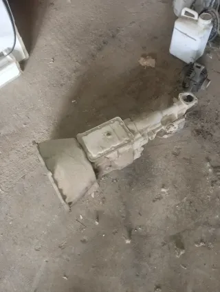 Caja de cambios Ford Sierra 83BB 7505 AA