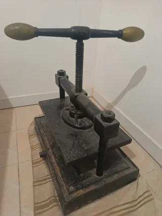 Prensa de imprenta antigua de hierro 41x66 cm