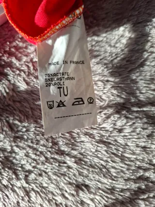 Vestido fiesta rojo brillante