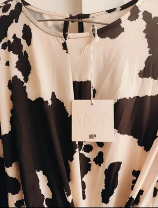 Blusa Nudo Beige y Negro