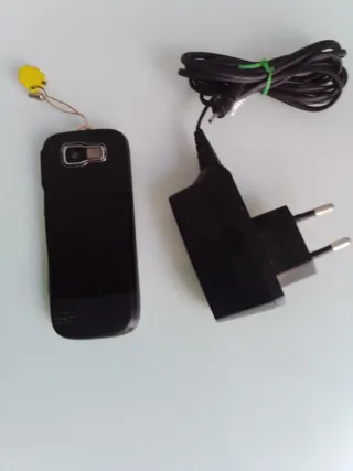 Teléfono Vodafone Nokia Vintage + Cargador