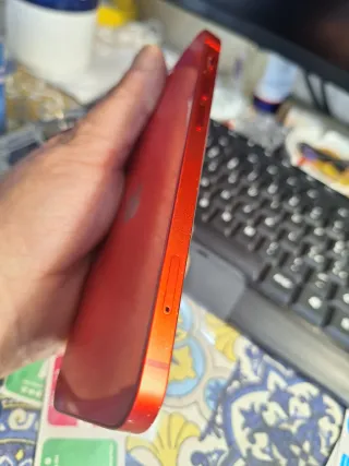 iPhone 12 64GB Rosso