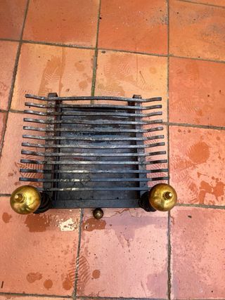 Parrilla para chimenea de metal