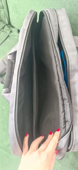 Maletín para portátil gris acolchado