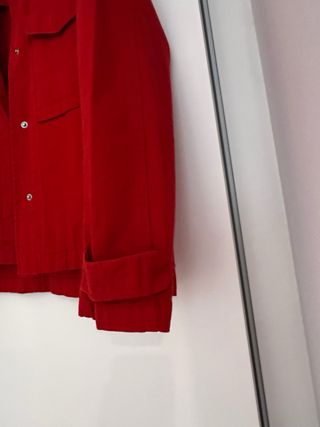 Chaqueta tejana Pull&Bear roja Talla S