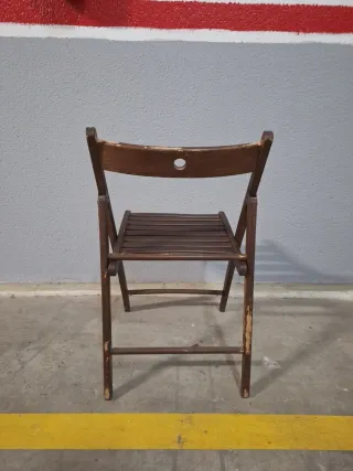 Silla de madera plegable