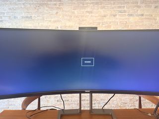 Monitor Philips 49 SuperWide Curvo