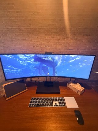 Monitor Philips 49 SuperWide Curvo